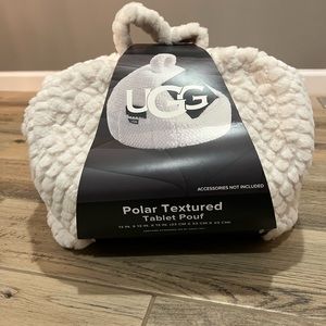 NWT Ugg Textured Tablet Pouf